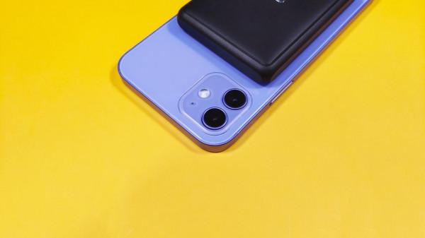 消除電量焦慮，給iPhone 12外掛一塊電池，Aohi磁吸充電寶體驗
