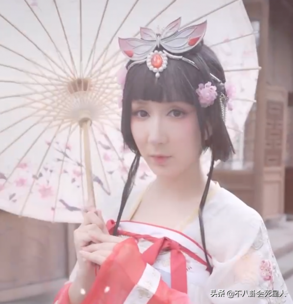 年輕時是神顏，剛過30歲就開始臉崩，這6位明星個個老得快