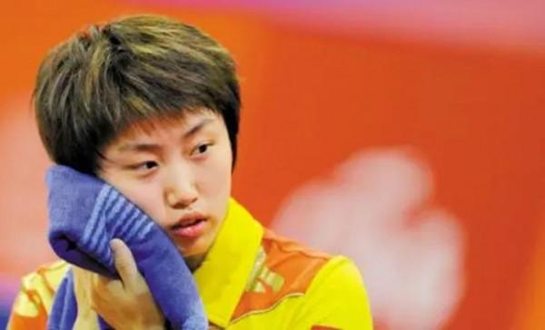 乒壇少女郭躍:被教練罵沒文化,退役後進清華,華麗轉身變白富美 乒壇少女郭躍:被教練罵沒文化,退役後進清華,華麗轉身變白富美