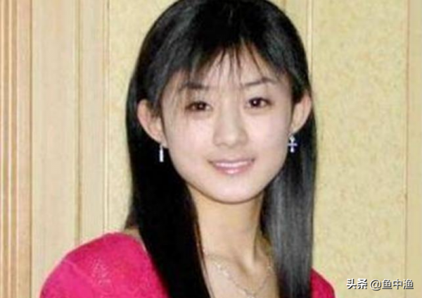 “清純小花”趙麗穎的心酸上位史,和她生命中3個因戲生情的男人 “清純小花”趙麗穎的心酸上位史,和她生命中3個因戲生情的男人