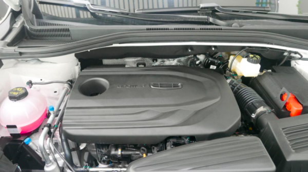 十萬出頭的大空間SUV 新豪越到店實拍 高性價比是賣點