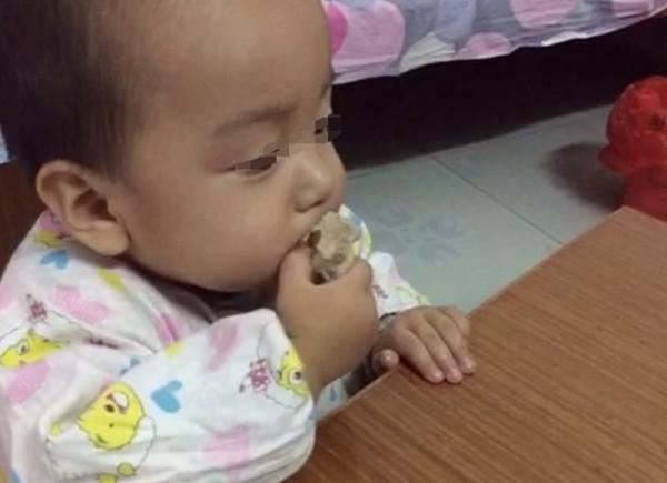 六個月寶寶的開葷儀式有必要做嗎？有儀式感家庭的孩子往往更幸福