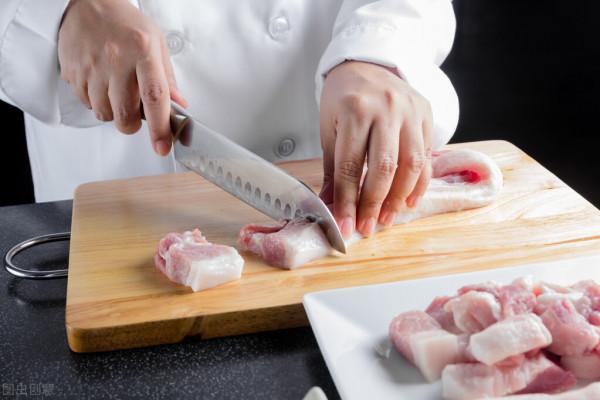 紅燒肉怎麼做才好吃？五星級大廚教你一招，好吃到哭