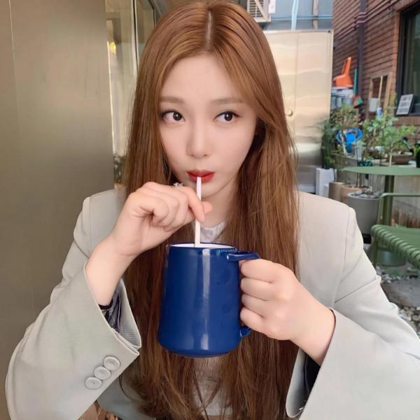 2021最美百大面孔，中國面孔僅6張，迪麗熱巴58