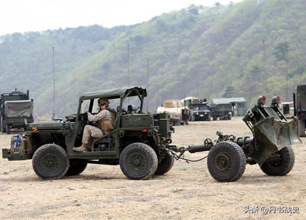 為V22&OpenCurlyDoubleQuote;魚鷹&rdquo;設計的裝備：M1161&OpenCurlyDoubleQuote;咆哮者&rdquo;輕型突擊車