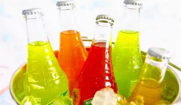 起床後喝一杯溫水，等於喝細菌？很多人不明白，醫生給你講解一下