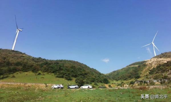 重慶有一條修建在山脊上的刀片天路，自駕愛好者何不來試試手腳