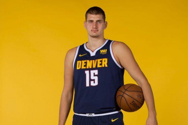 開賽至今 表現最好的十位NBA白人球員 開賽至今 表現最好的十位NBA白人球員