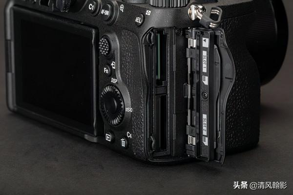 發一組索尼最新全能型旗艦微單A7M4的美圖解解饞