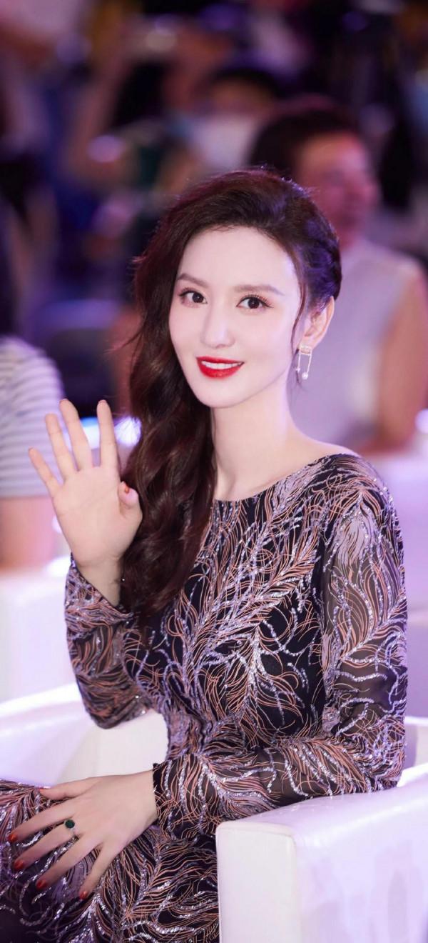 張萌超高畫質美圖