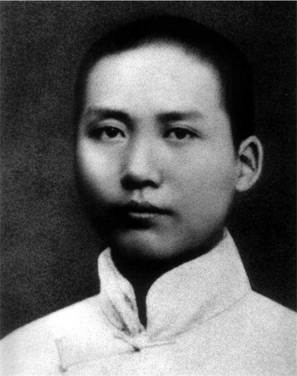 2013年101歲的毛遠耀去世，他是毛主席侄子，毛家唯一的百歲老人