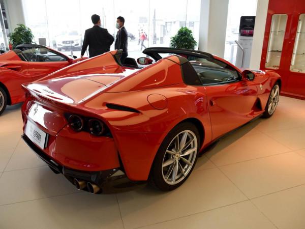 V12自吸,進口旗艦級超級跑車,敞篷的,實拍法拉利812 V12自吸,進口旗艦級超級跑車,敞篷的,實拍法拉利812