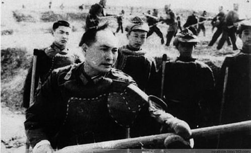 98年張萬年訪美,美陸軍司令沙利一把抱住他大喊:我終於抓到你了 98年張萬年訪美,美陸軍司令沙利一把抱住他大喊:我終於抓到你了