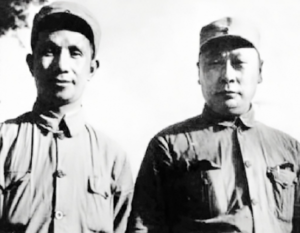 華野秘密行軍3日,突遭國軍轟炸,粟裕:那個排長有問題,抓住他 華野秘密行軍3日,突遭國軍轟炸,粟裕:那個排長有問題,抓住他