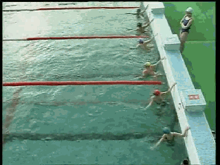 爬泳與仰泳前滾翻轉身的兩個動作要領和五個練習方法