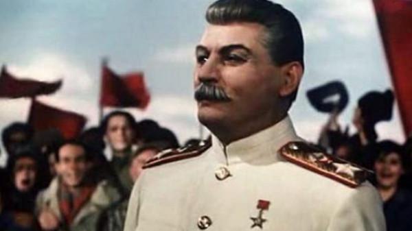 抗戰時期,此軍閥手握重兵卻始終沒出兵抗日,他是誰? 抗戰時期,此軍閥手握重兵卻始終沒出兵抗日,他是誰?