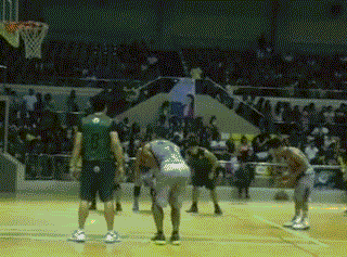 籃球場上的爭議球——罰球時先打板違例嗎？