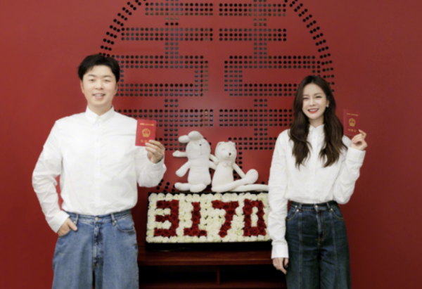 2022年剛過去47天，就有9位明星官宣婚訊，有人結束9年戀愛長跑