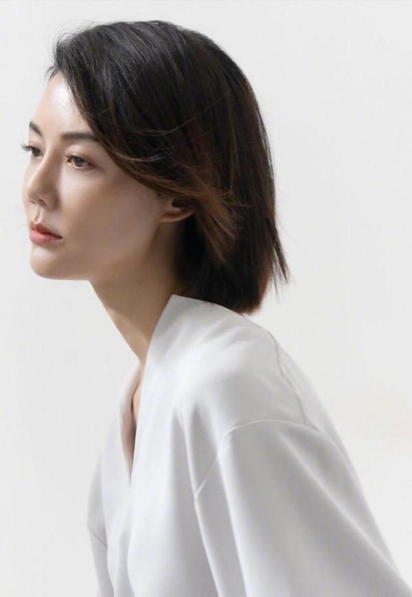 別留“黑長直”了，臉長的人更適合這三款髮型，看車曉就知道