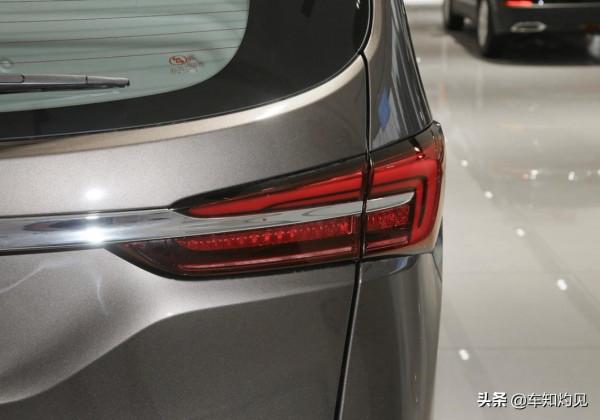 軸距超過3米的合資MPV！搭2.0T+9AT，實拍體驗別克GL8最低配版！