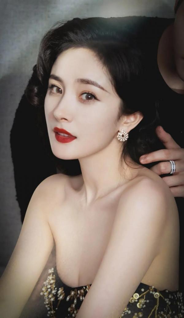 楊冪，娛樂圈獨領風騷