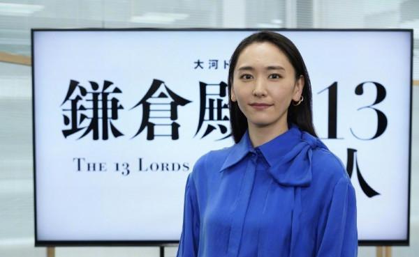 33歲新坦結衣臉型變了！解釋說原因是整牙，網友：還是原來好看