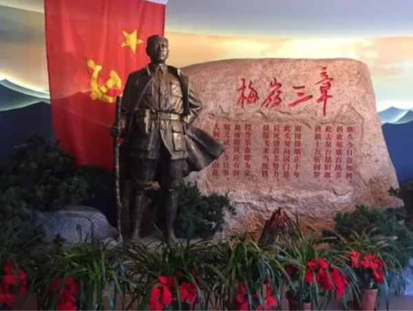 唯一沒參加長征的元帥,拖著受傷的身體,面臨內部背叛終不負所托 唯一沒參加長征的元帥,拖著受傷的身體,面臨內部背叛終不負所托