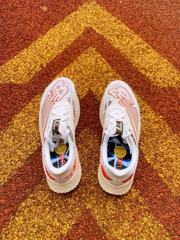 NB頂級競速跑鞋中的顏值天花板 RC Elite v2