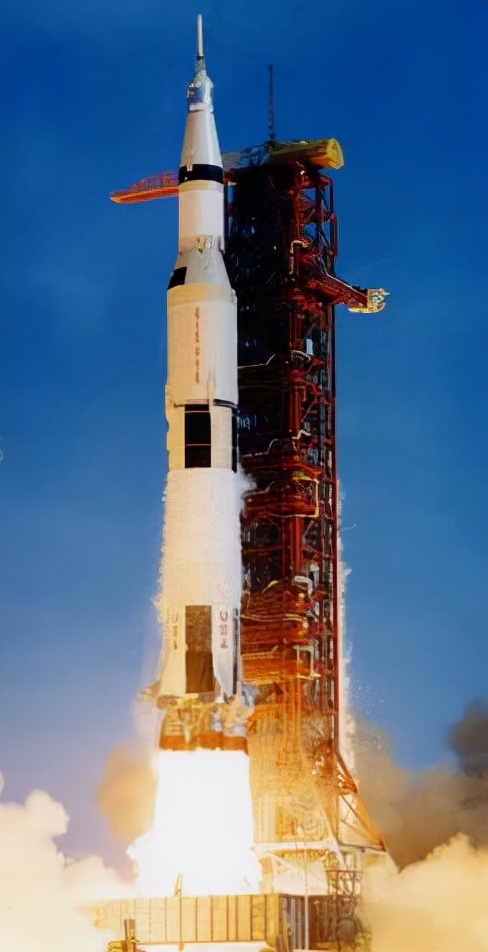 世界兵器大觀:馮布勞恩和他的V1導彈 世界兵器大觀:馮布勞恩和他的V1導彈