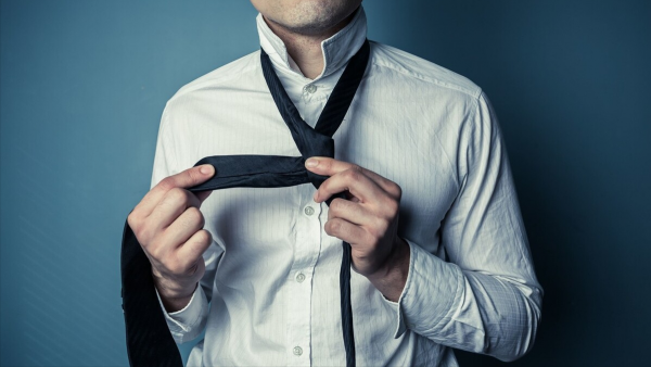 40歲中年高管自述:熱衷於關係的我,毀於關係後,才真正學會成熟 40歲中年高管自述:熱衷於關係的我,毀於關係後,才真正學會成熟