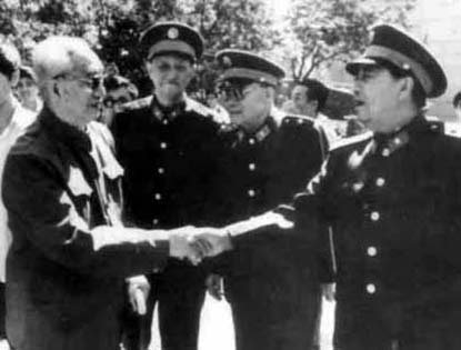 1978年,葉劍英卸任國防部長後,為何由徐向前接任呢? 1978年,葉劍英卸任國防部長後,為何由徐向前接任呢?