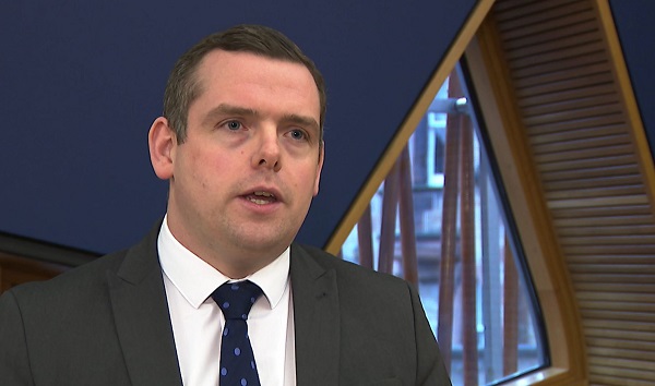 BBC：英國首相約翰遜遭保守黨高層逼宮 為違反防控令道歉並辭職