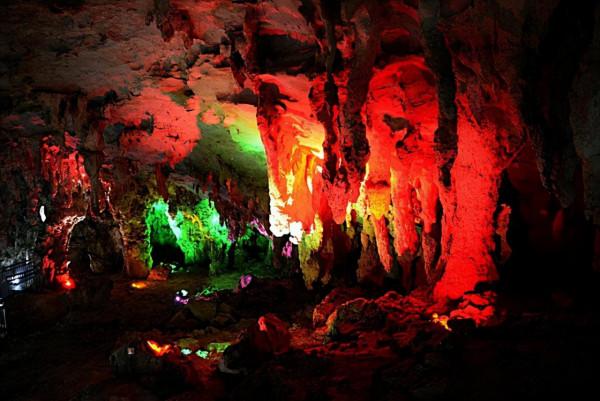 “天坑”從哪裡來？