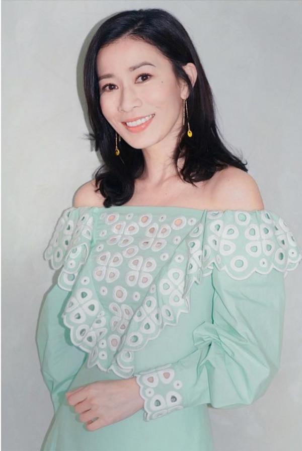 至今未婚的11位女明星，個個“風韻猶存”，最大62歲，最小43歲