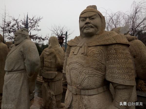 頻巽吝：既在矮簷下，怎敢不低頭