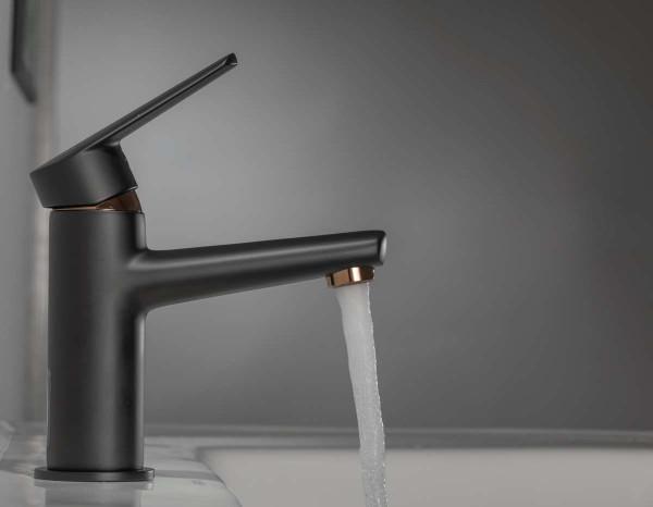 水龍頭選購沒那麼簡單,別隻顧著顏值,這些地方要注意好 水龍頭選購沒那麼簡單,別隻顧著顏值,這些地方要注意好