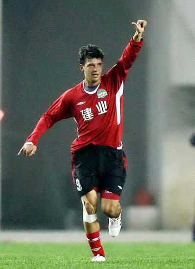 &OpenCurlyDoubleQuote;勞模&rdquo;內託，河南球迷心中比伊沃還早十年的歸化人選