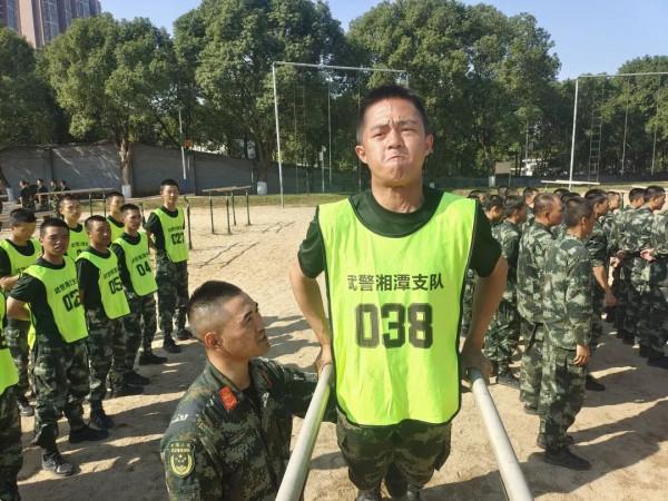 班長的“套路”你見識過嗎? 班長的“套路”你見識過嗎?