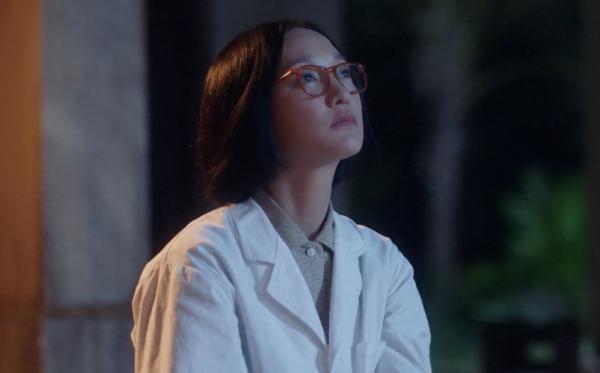 《功勳》今晚開播：郭濤老年妝震撼，周迅被點將，王雷眼神戲絕了