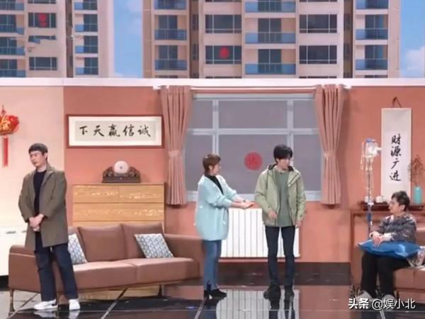 春晚：馬麗說錯臺詞，沈騰機智救場，這就是搭檔間的默契