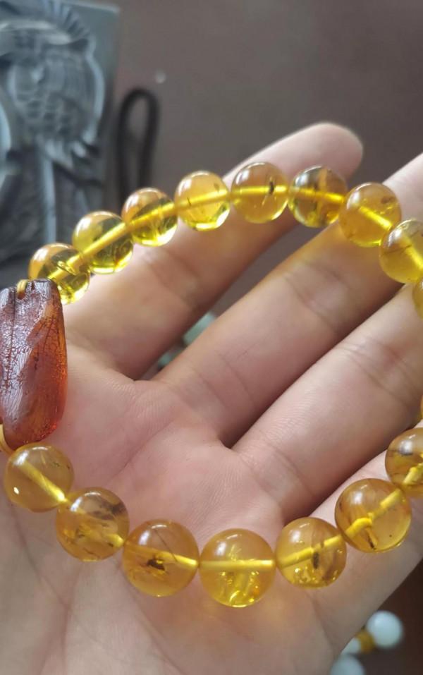 俄料蟲珀，香不香？