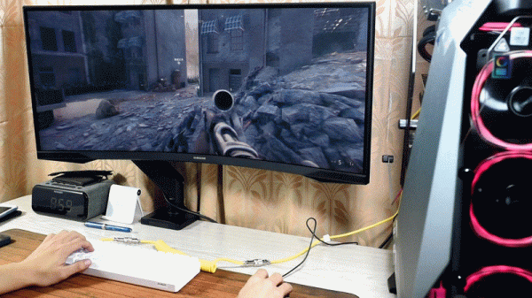 這鍵盤玩上就不想鬆手，平民好價，軸體熱插拔，還有RGB