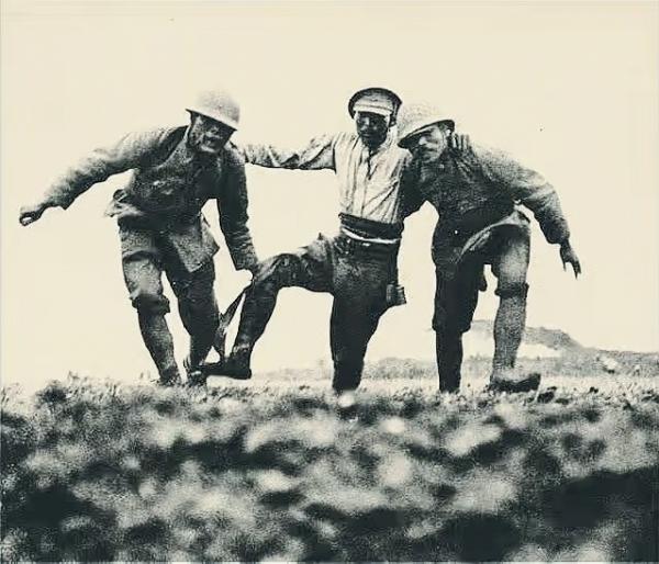 日軍部隊的私刑,老兵回憶:懲罰方式千奇百怪,莫名其妙挨頓胖揍 日軍部隊的私刑,老兵回憶:懲罰方式千奇百怪,莫名其妙挨頓胖揍