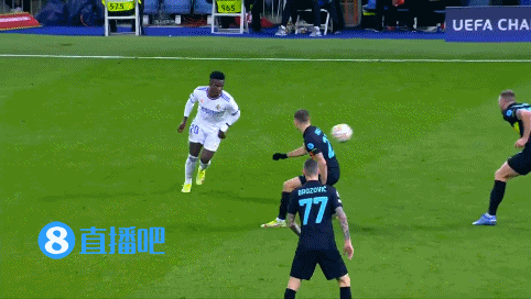 歐冠-克羅斯阿森西奧世界波巴雷拉染紅 皇馬2-0十人國米鎖定小組第一