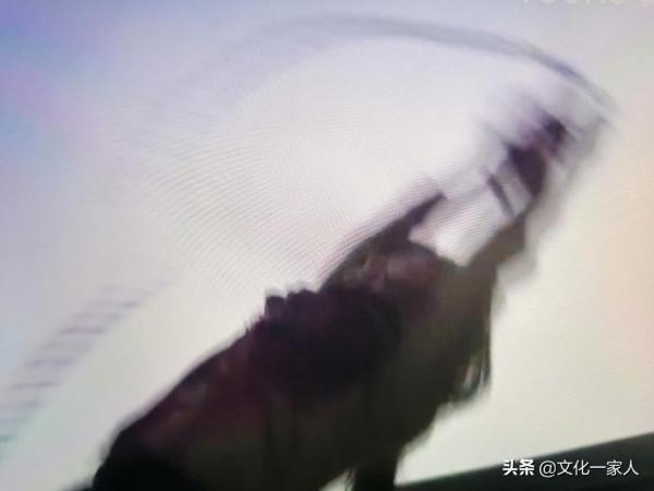 《風箏》與《懸崖》——高手過招,涇渭分明 《風箏》與《懸崖》——高手過招,涇渭分明