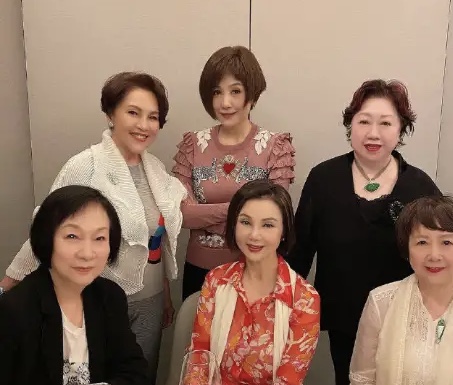 65歲謝玲玲生日,霍英東二媳婦罕露面,都嫁入豪門生活卻大不相同 65歲謝玲玲生日,霍英東二媳婦罕露面,都嫁入豪門生活卻大不相同