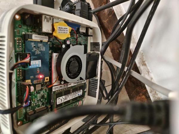 250塊錢的神舟迷你主機日常及遊戲效能,夢幻,傳奇,單機,頁遊 250塊錢的神舟迷你主機日常及遊戲效能,夢幻,傳奇,單機,頁遊