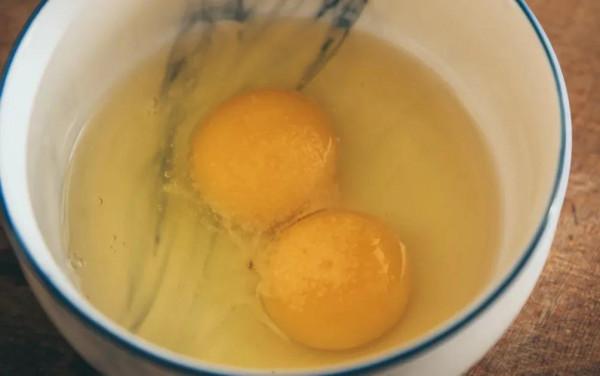 吃萵筍尖不如吃它,現在剛上市,買來鍋裡燙30秒鐘就出鍋,非常鮮 吃萵筍尖不如吃它,現在剛上市,買來鍋裡燙30秒鐘就出鍋,非常鮮