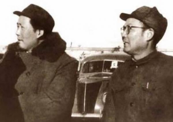 毛主席逝世後，毛岸青曾給葉劍英寫了封信：父親對伯伯是很尊敬的