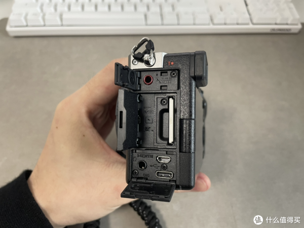 原價出掉使用兩年的黑卡5！在A7M4臨近發售之際入手索尼A7C